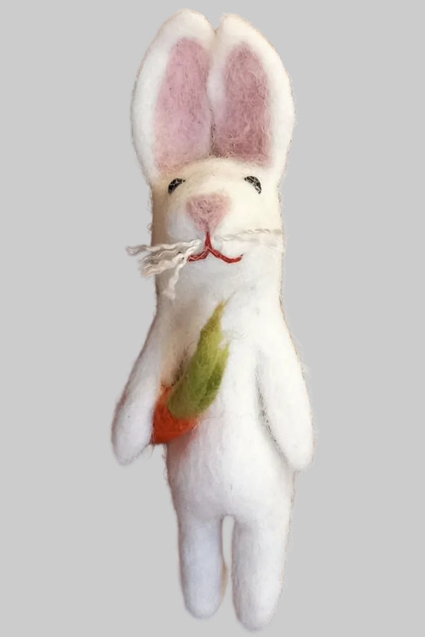 FingerpĂŒppchen Hase mit Karotte aus Wollfilz