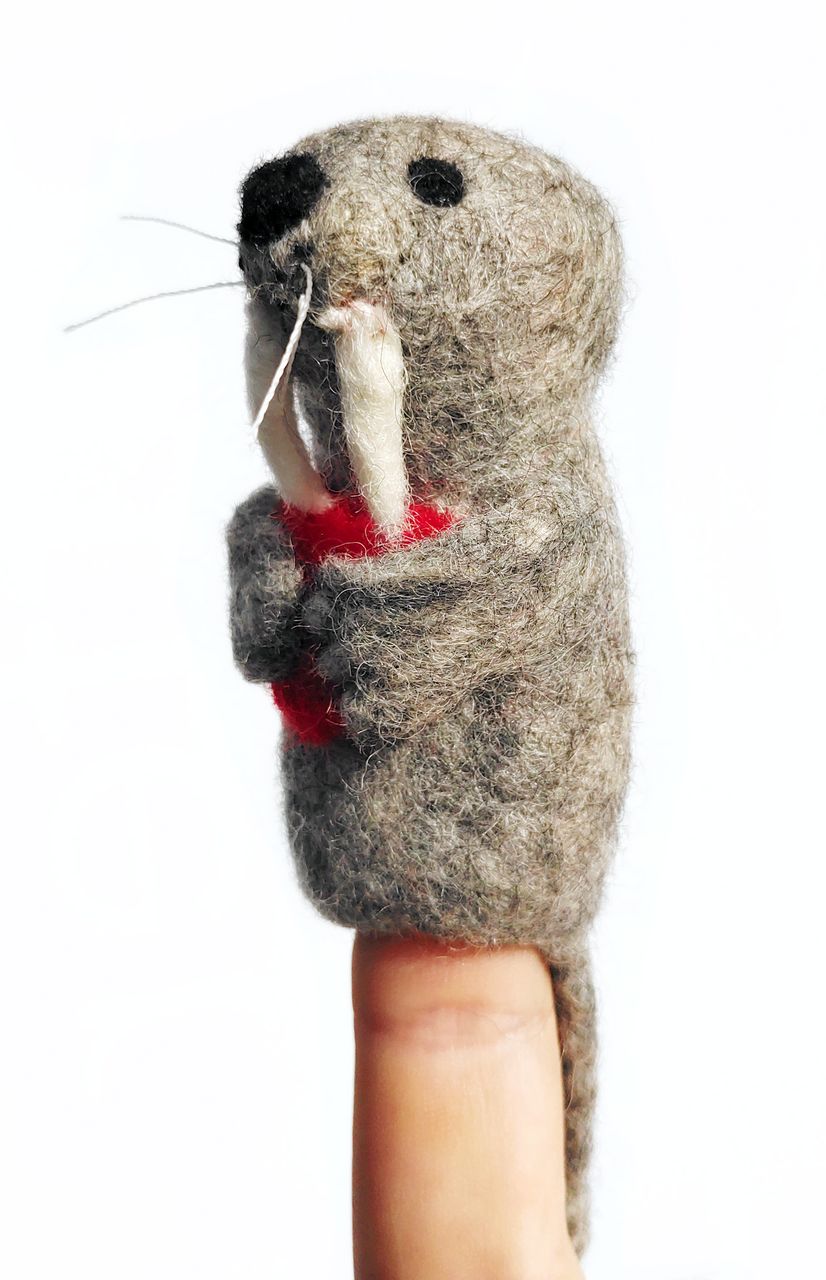 Filz-Fingerpüppchen Walross, Seitenansicht