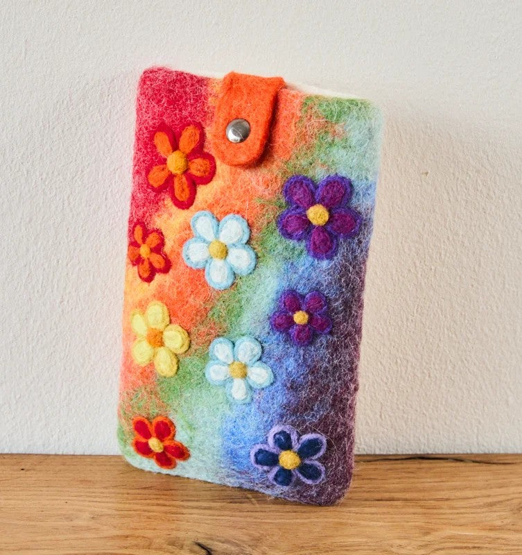 Smartphone-TĂ€schchen Happy Flowers aus Wollfilz