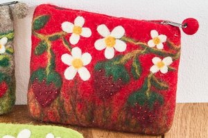 Filztäschchen "Erdbeere", 19 x 13 cm