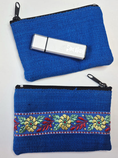 Täschchen Lisa bordado – gefüttertes Baumwolletui mit Blütenborte 10 × 7,5 cm