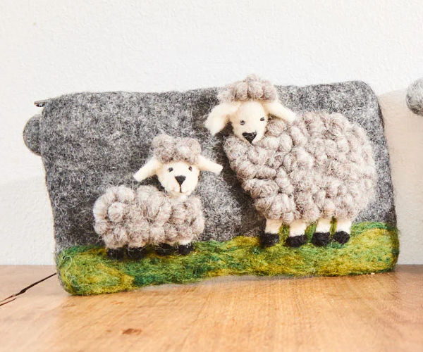 Filztäschchen Schaf mit Lamm