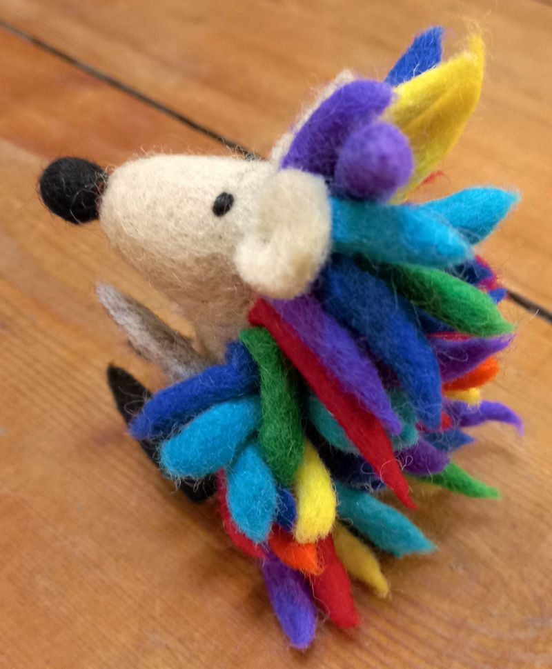 Fingerpüppchen bunter Igel