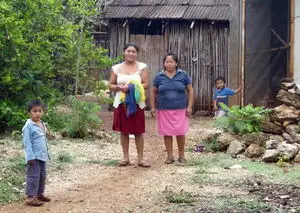 Hängematten-Weberfamilie in Mexiko
