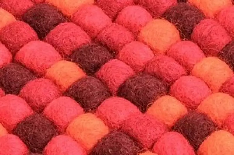 Filz-Untersetzer ca. 15 x 15 cm, aus Filzkugeln